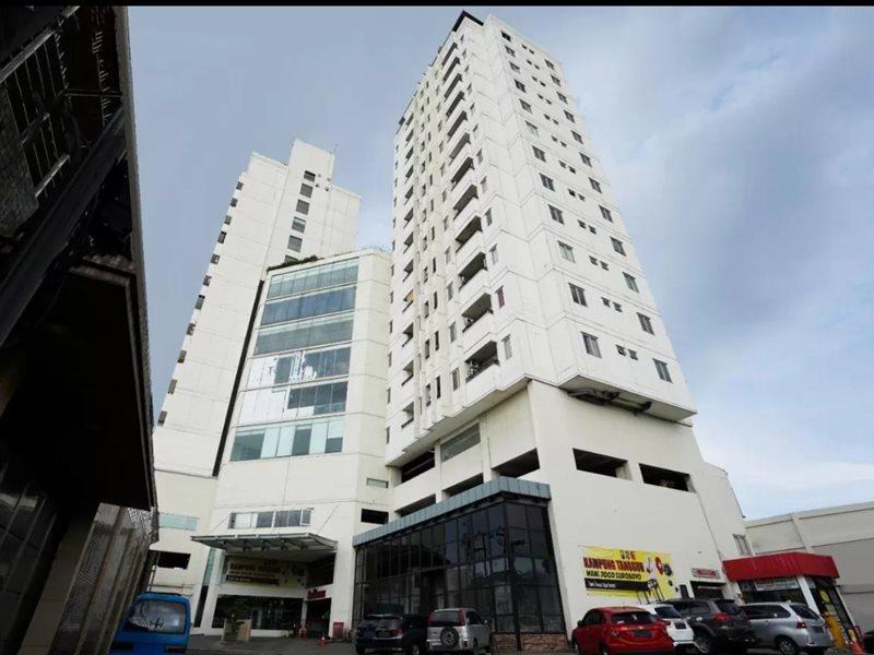 Hotel Collection O 29 Twin Tower Surabaya Exterior foto